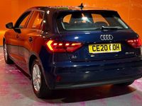 Usado Audi A1 Sportback Business 95 HP (69 kW) 2020 Azul Citadino
