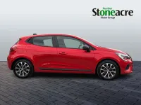 Used Renault Clio Evolution 145 HP (106 kW) 2023 Red Hatchback