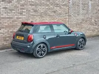 Usado Mini John Cooper Works Sport 231 CV (169 kW) 2018 Gris Utilitario