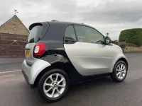 Usado Smart ForTwo Coupé Passion 71 CV (52 kW) 2018 Negro Coupe