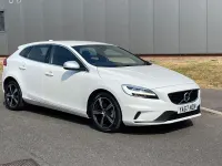 Used Volvo V40 R-Design 120 HP (88 kW) 2017 White Hatchback