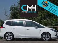 Used Vauxhall Zafira Tourer SRi 140 HP (102 kW) 2015 White MPV