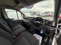 Used Ford Transit Custom 105 HP (77 kW) 2019 White Van