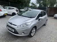 Used Ford Fiesta Zetec 94 HP (69 kW) 2012 Silver Hatchback