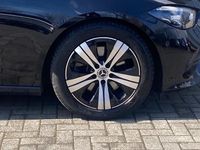 Usado Mercedes C220 200 CV (147 kW) 2022 Negro Berlina