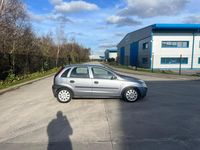 Używany Vauxhall Corsa Elegance 2003 Srebrny Hatchback