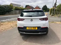 Used Vauxhall Grandland X Sport 130 HP (95 kW) 2019 White SUV