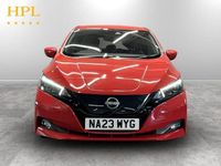 Gebraucht Nissan Leaf Tekna 110 kW (150 PS) 2023 Rot Kleinwagen