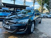 Second-hand Vauxhall Astra Elite 165 CP (121 kW) 2013 Negru Hatchback