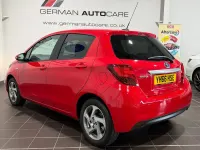 Used Toyota Yaris 101 HP (74 kW) 2016 Red Hatchback