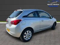 Second-hand Vauxhall Corsa Design Edition 75 CP (55 kW) 2019 Argintiu Hatchback