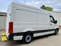 Używany Mercedes Sprinter Progressive 2021 Biały Van