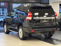 Used Toyota Land Cruiser 190 HP (139 kW) 2015 Black SUV