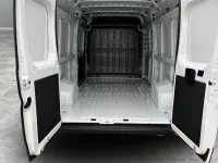 New Peugeot Boxer 140 HP (102 kW) 2026 White Van