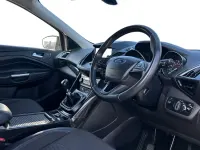 Usado Ford Kuga Titanium 150 HP (110 kW) 2019 Preto SUV