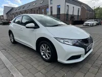 Used Honda Civic SE 2012 White Hatchback
