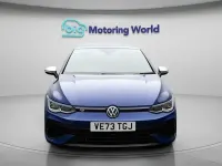 Second-hand VW Golf VIII R 320 CP (235 kW) 2024 Albastru Hatchback