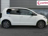 Begagnad VW up! Black Edition 65 HK (47 kW) 2021 Vit Halvkombi