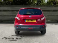 Used Nissan Qashqai Tekna 141 HP (103 kW) 2011 Red SUV