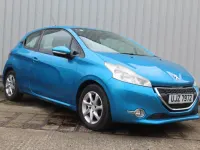 Begagnad Peugeot 208 Active 2013 Blå Halvkombi