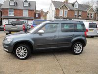 Used Skoda Yeti Business Line 110 HP (80 kW) 2015 Grey SUV