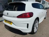 Begagnad VW Scirocco R-line 184 HK (135 kW) 2015 Vit Sportkupé