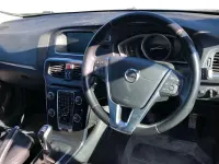 Usado Volvo V40 Pro 152 HP (111 kW) 2017 Cinzento Citadino