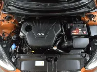 Used Hyundai Veloster 140 HP (102 kW) 2012 Orange Hatchback