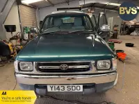 Used Toyota HiLux 138 HP (101 kW) 2001 Green Pickup