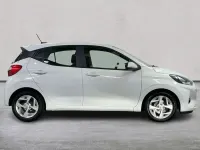 Used Hyundai i10 SE 67 HP (49 kW) 2020 White Hatchback