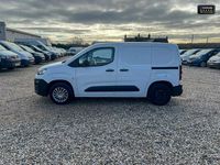Used Citroën Berlingo 75 HP (55 kW) 2019 White MPV