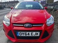 Used Ford Focus Studio 85 HP (62 kW) 2014 Red Hatchback