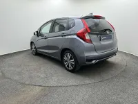 Used Honda Jazz EX 102 HP (75 kW) 2018 Shining grey Hatchback