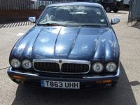 used Jaguar XJ 3.2