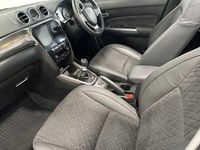 Used Suzuki Vitara 129 HP (94 kW) 2025 Red SUV