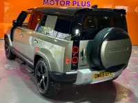 Used Land Rover Defender First Edition 240 HP (176 kW) 2020 Green SUV