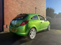 Begagnad Vauxhall Corsa 2014 Grön Halvkombi
