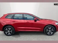 Usado Volvo XC60 Momentum 197 HP (144 kW) 2022 Vermelho SUV