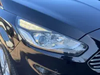 Begagnad Ford S-MAX Titanium 150 HK (110 kW) 2016 Svart Minibuss