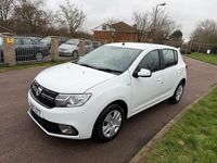 Used Dacia Sandero Lauréate 90 HP (66 kW) 2017 White Hatchback