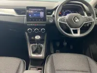Usado Renault Captur Version S 91 HP (66 kW) 2022 Laranja SUV