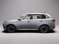Used Mitsubishi Outlander P-HEV 2017 Grey SUV