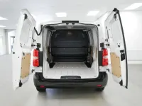 Używany Peugeot e-Expert 100 kW (136 KM) 2024 Biały Van