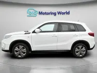 Używany Suzuki Vitara SZ-T 129 KM (94 kW) 2022 Biały SUV