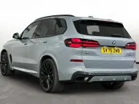 Usado BMW X5 M Sport 490 CV (360 kW) 2025 Gris SUV