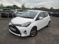 Used Toyota Yaris 90 HP (66 kW) 2014 White Hatchback