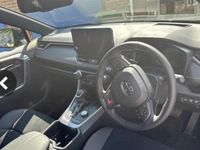 Used Toyota Yaris Design 116 HP (85 kW) 2023 Scarlet flare metallic Hatchback