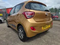 Used Hyundai i10 Premium 87 HP (63 kW) 2014 Orange Hatchback