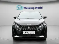Second-hand Peugeot 5008 Allure+ 131 CP (96 kW) 2023 Negru SUV