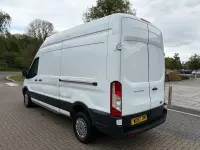 Usado Ford Transit 131 CV (96 kW) 2018 Blanco Van